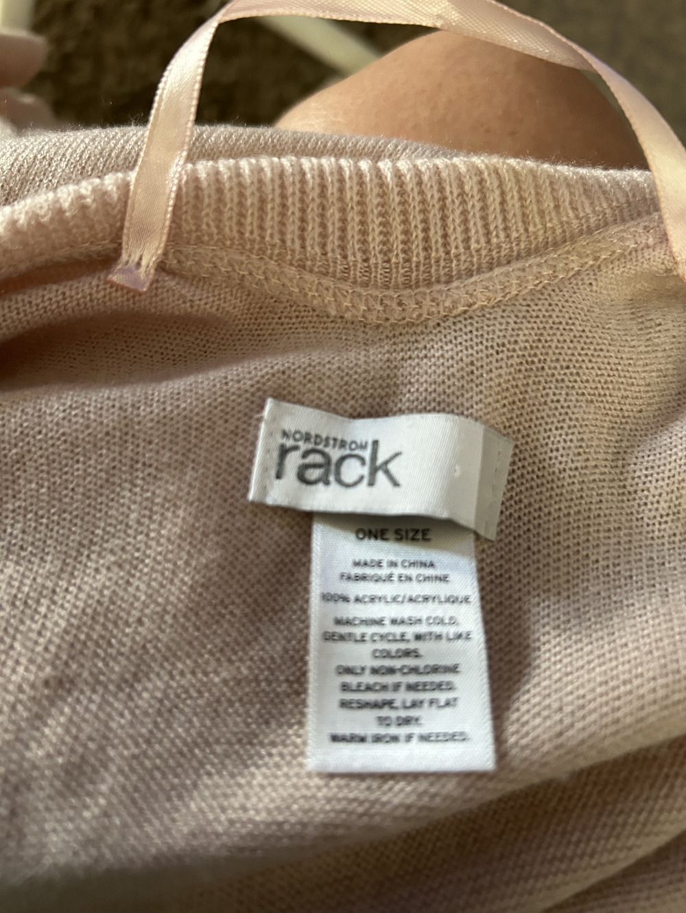 Nordstrom Rack One Size Light Pink Ruffled Knit Poncho - Picture 3 of 3
